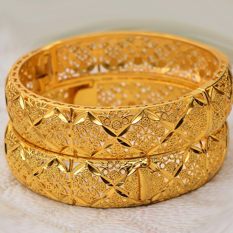 24k Yellow Gold Women's 16mm Floral Small 7" Opening Bracelet w Gift Pkg D793