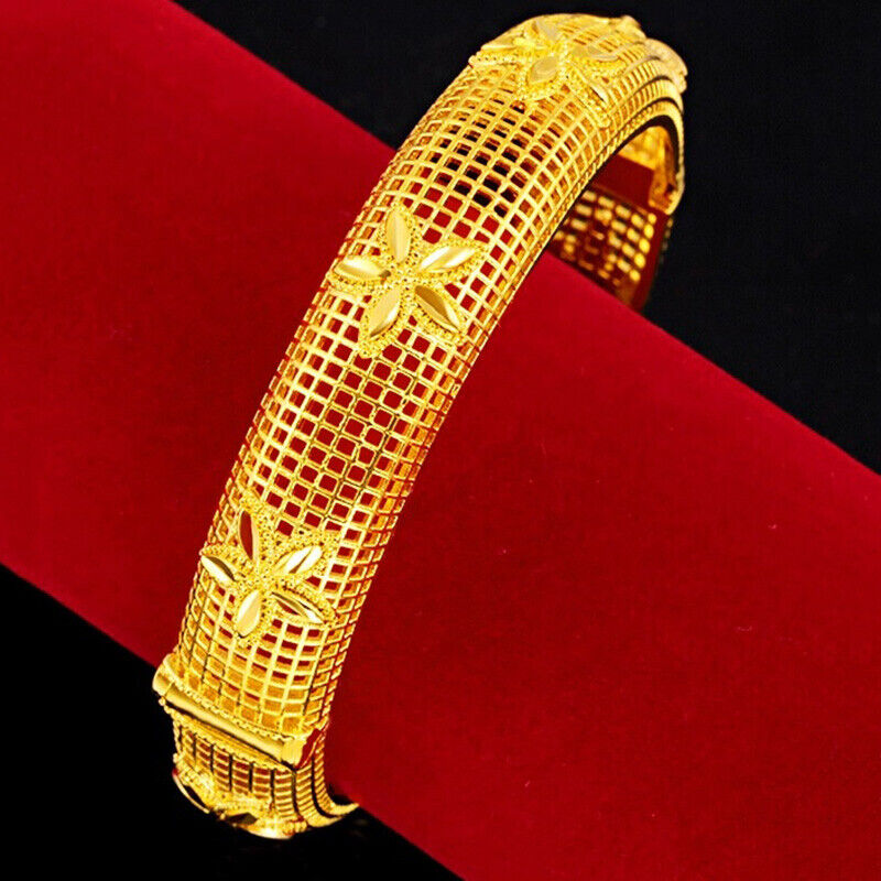 18k Yellow Gold 7-1/2" Women's Italian Flower Design Bracelet w Gift Pkg D801