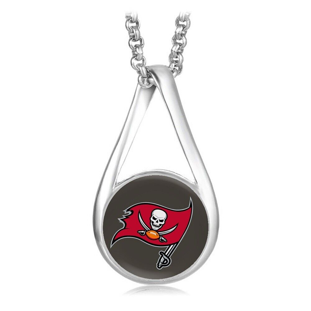 Tampa Bay Buccaneers Womens Sterling Silver Link Chain Necklace With Pendant D28