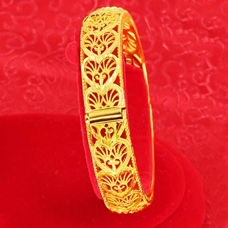 18k Yellow Gold Small 7" Womens Opening Italian Heart Cut Bracelet Bangle D800