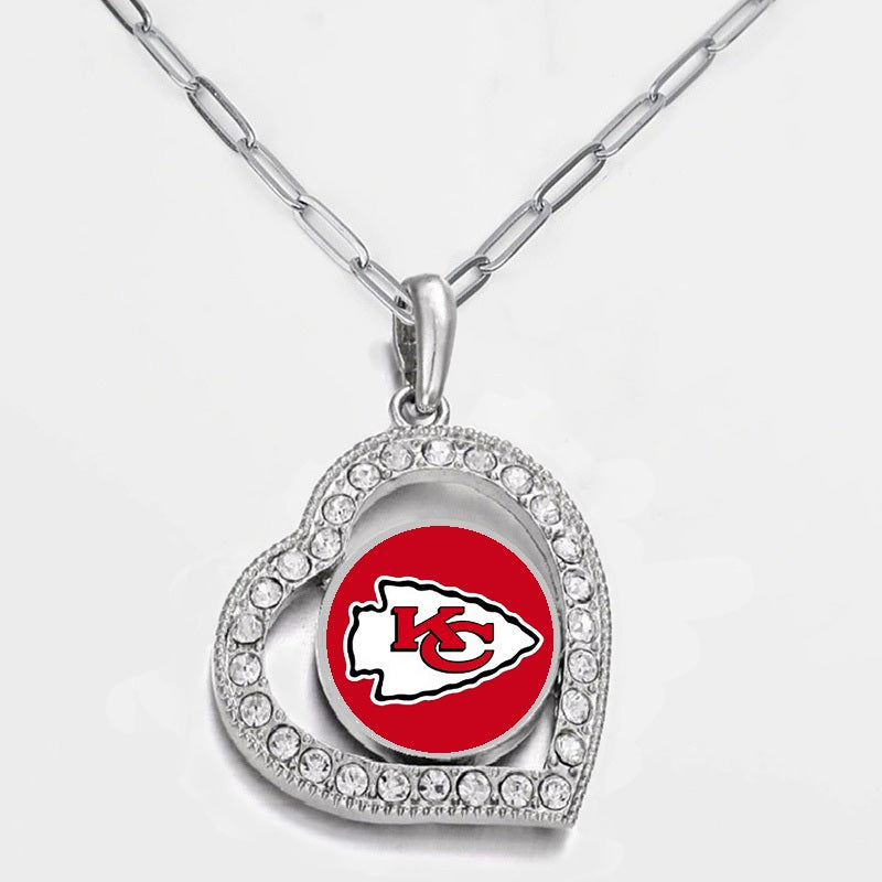Kansas City Chiefs Womens Silver Paper Clip Chain Heart Pendant Necklace D24